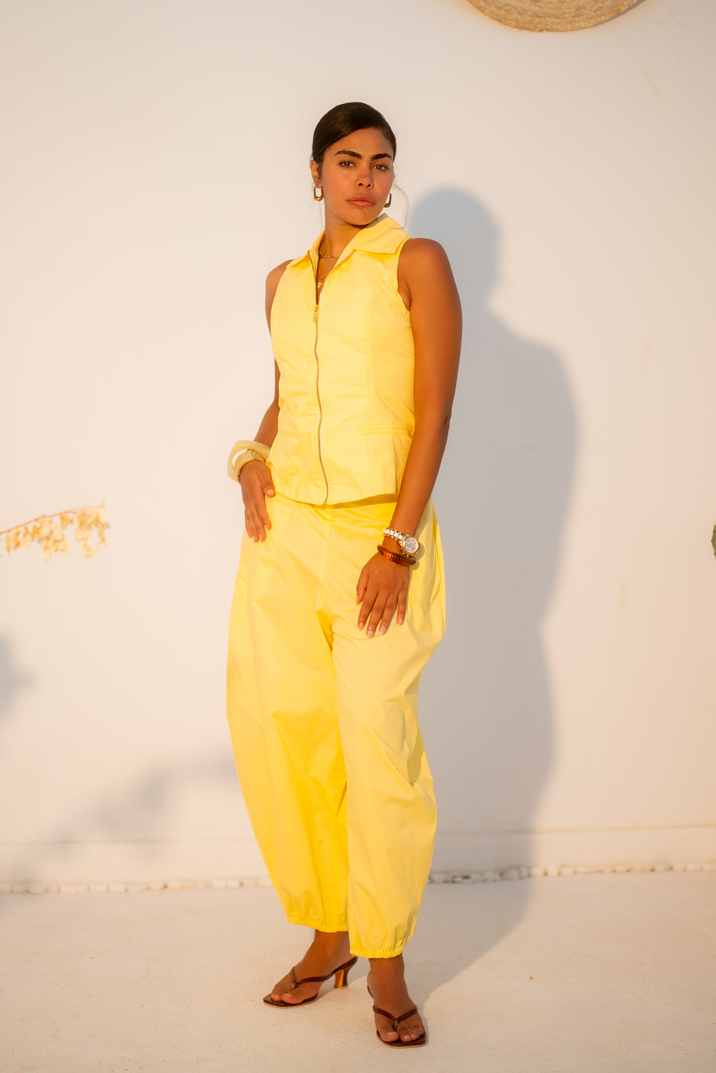 Zip & Go A modern two-piece set designed with clean lines